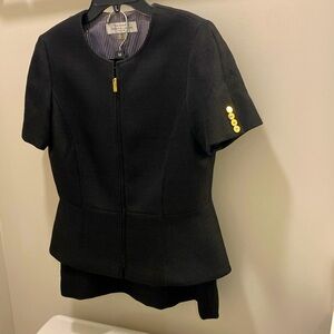 Tahari 6 petite skirt short sleeve peplum suit